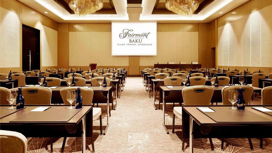 Fairmont Baku, Flame Towers Meeting
