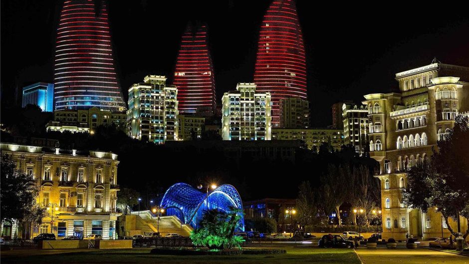 Fairmont Baku, Flame Towers Exterior