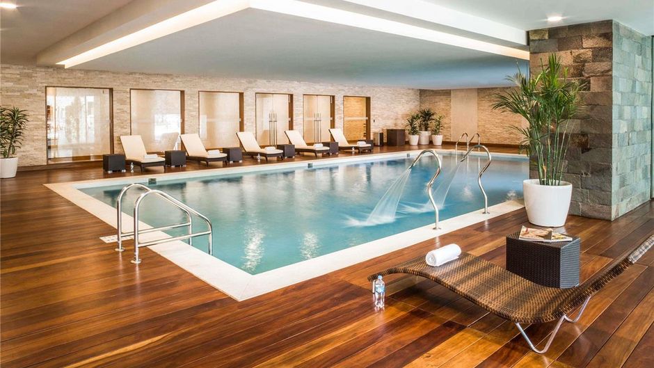 Swissotel Lima Pool