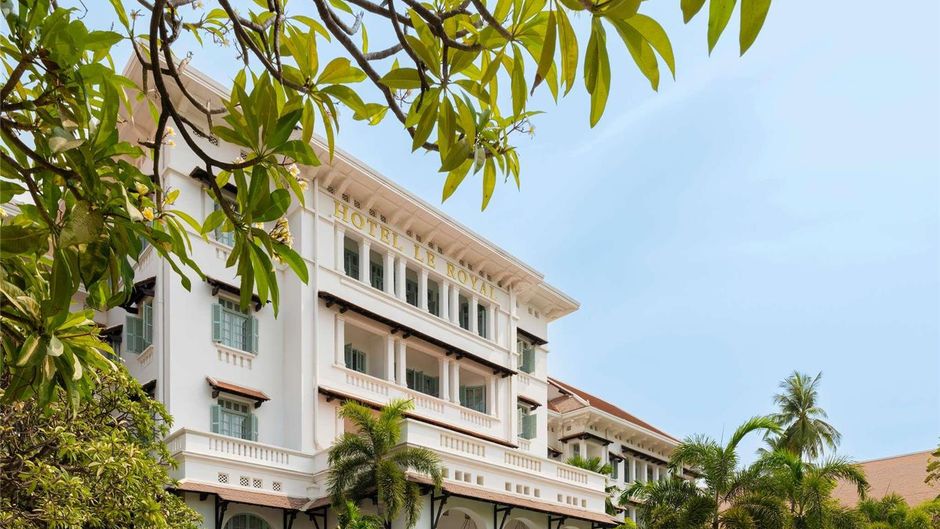 Raffles Hotel Le Royal Exterior