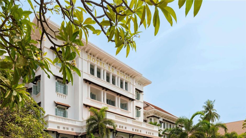 Raffles Hotel Le Royal Exterior