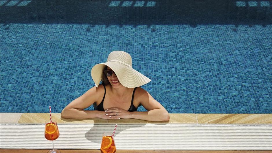Swissotel Sydney Pool