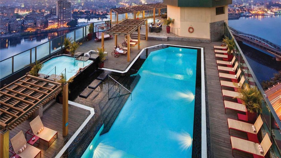 Fairmont Nile City Hotel, Cairo Pool