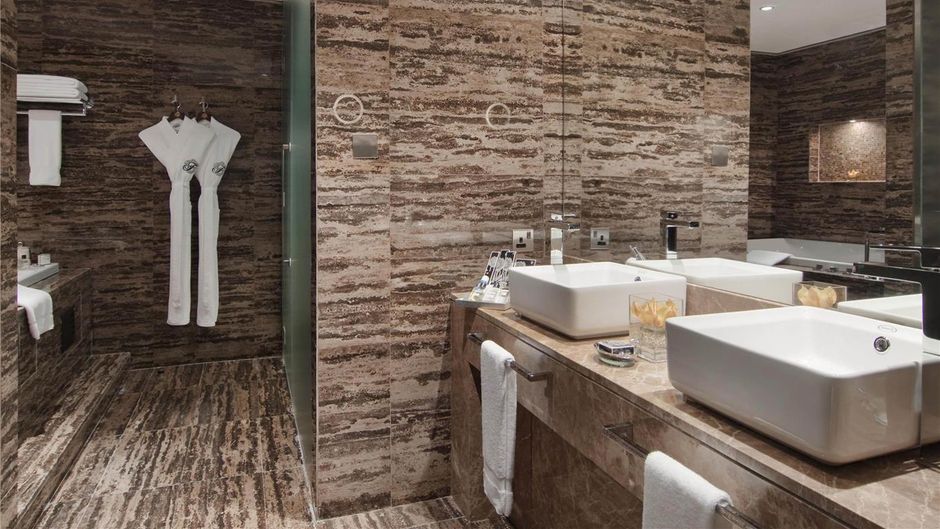 Fairmont Bab Al Bahr Suite