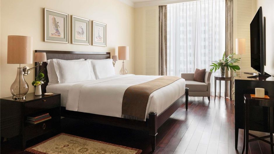 Raffles Makati Room