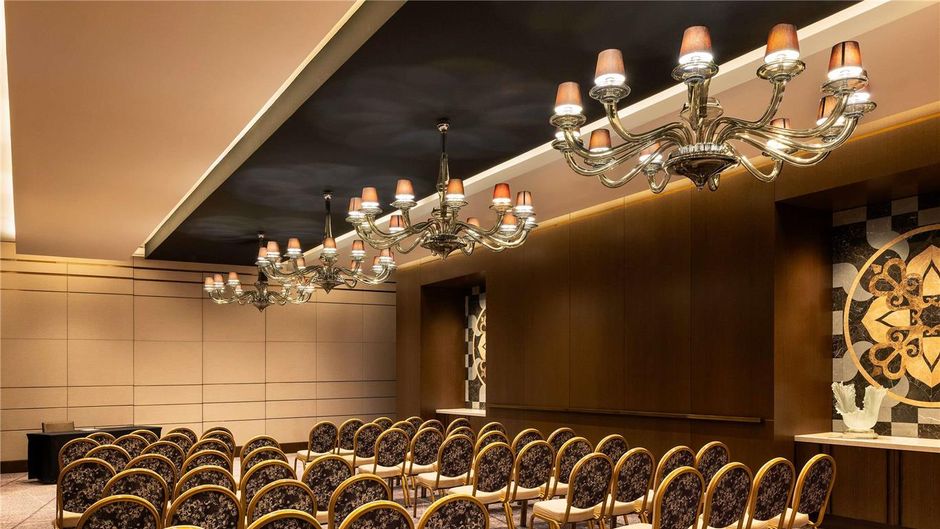 Raffles Hotel Istanbul Meeting