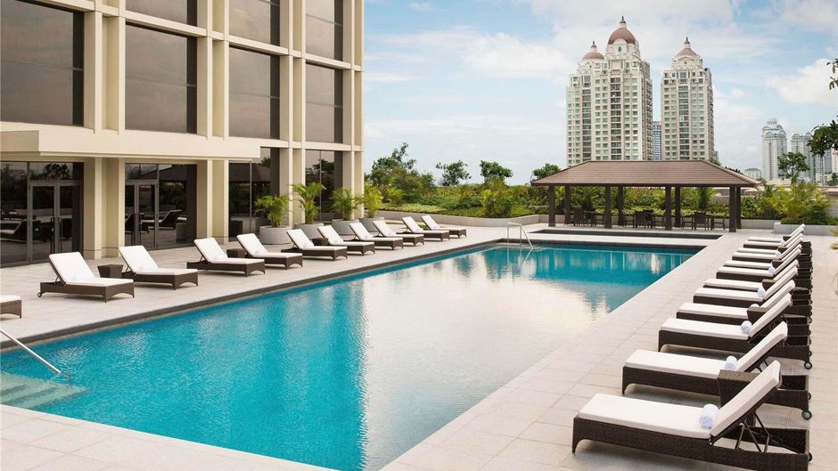 Fairmont Jakarta Pool