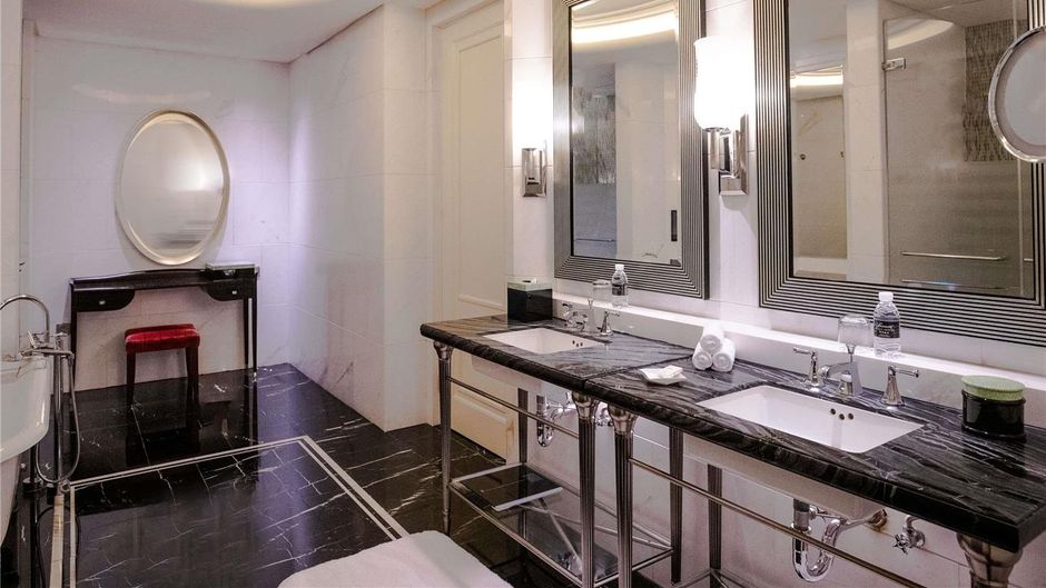 Fairmont Peace Hotel Shanghai Suite