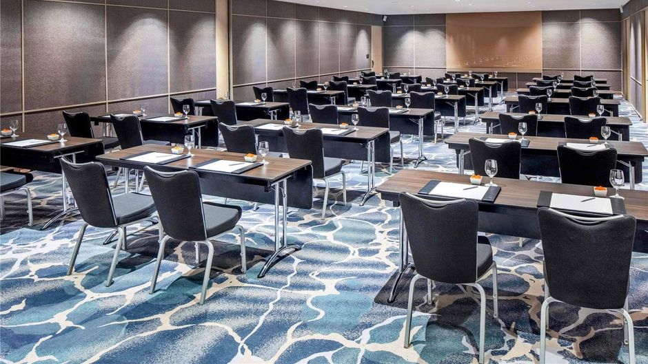 Fairmont Singapore Meeting