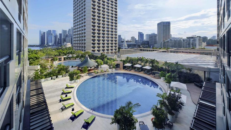 Fairmont Singapore Pool