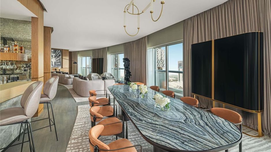Fairmont Singapore Suite