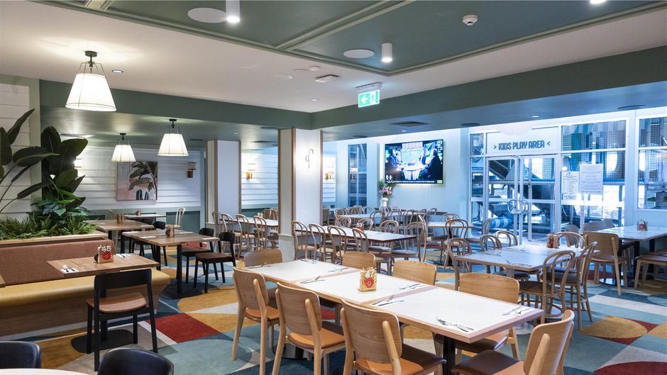 Nightcap At Springwood Hotel Restaurant