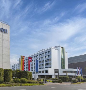 Hilton Geneva Hotel and Conference Ctr