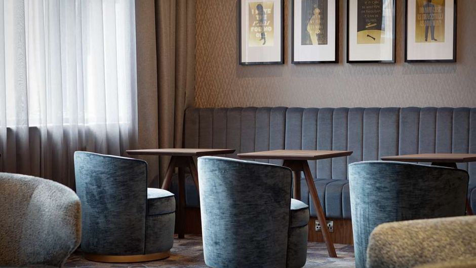 DoubleTree by Hilton London Elstree Lobby