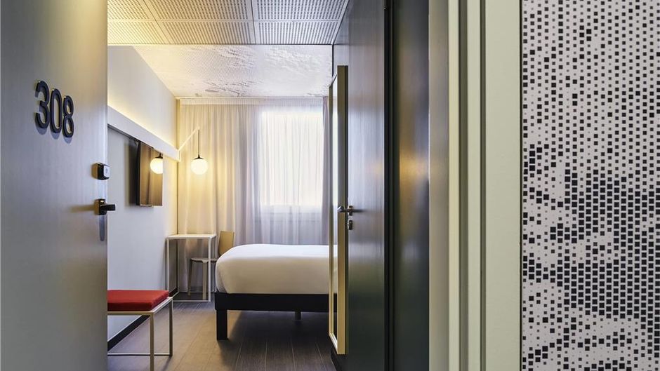 Ibis Montlhery Paris South Room