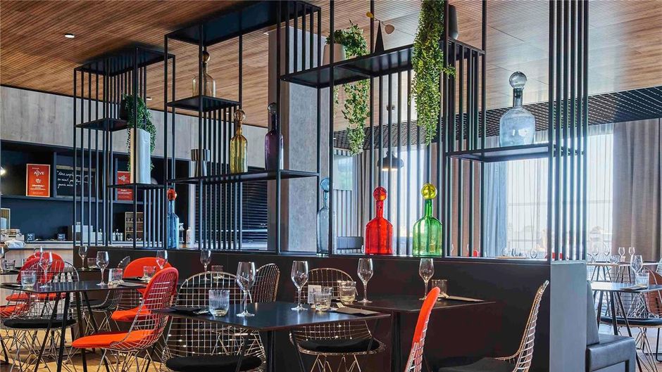 Ibis Montlhery Paris South Restaurant