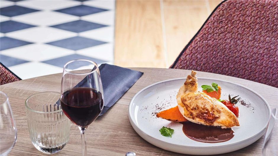 Ibis Montlhery Paris South Restaurant