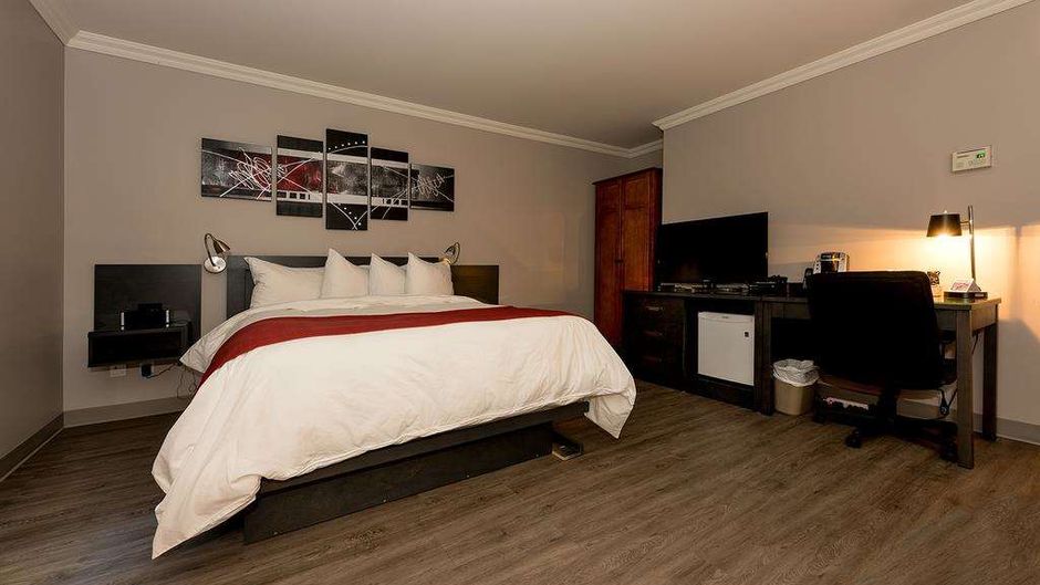 Hotel L'Empress Room