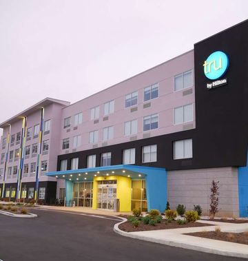 Tru by Hilton Chambersburg