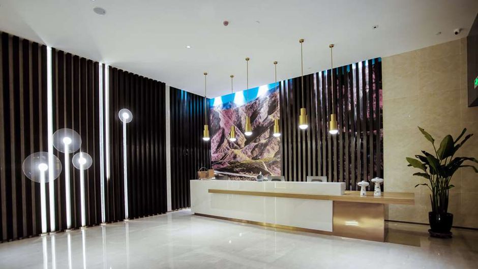 Quality Hotel Zhangye Lobby