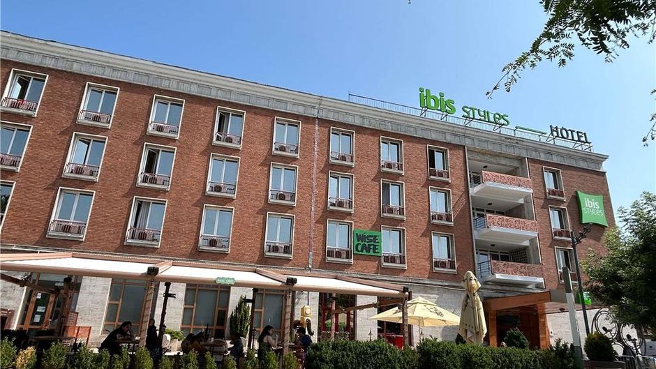Ibis Styles Galati Centrum Exterior