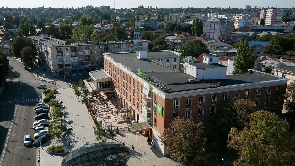 Ibis Styles Galati Centrum Exterior