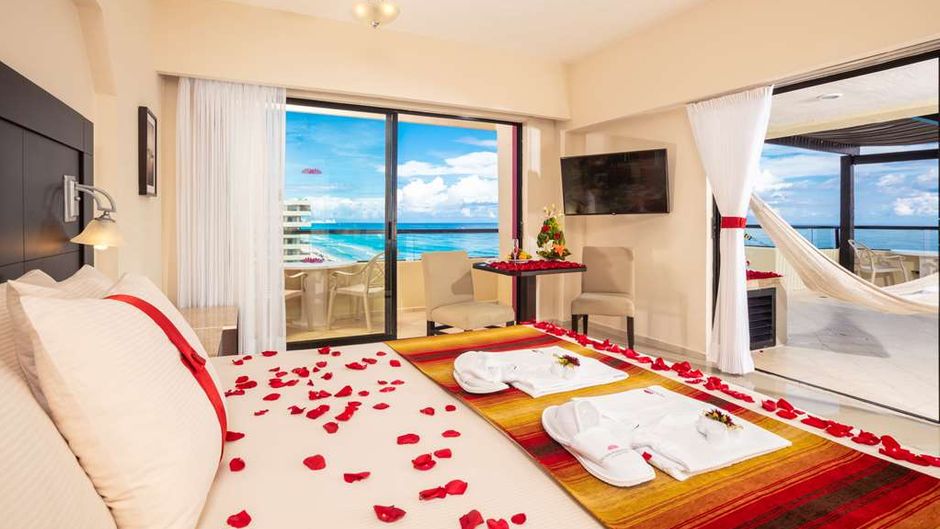 Crown Paradise Club Room