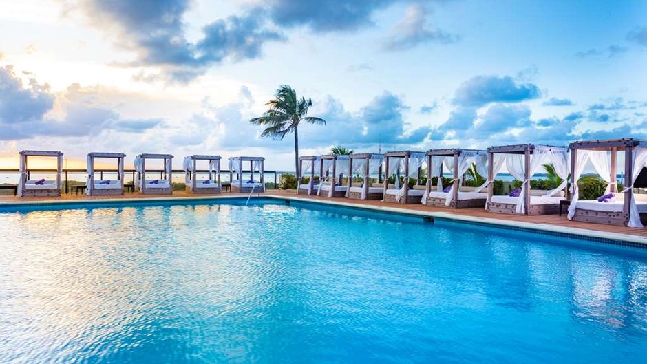 Crown Paradise Club Pool