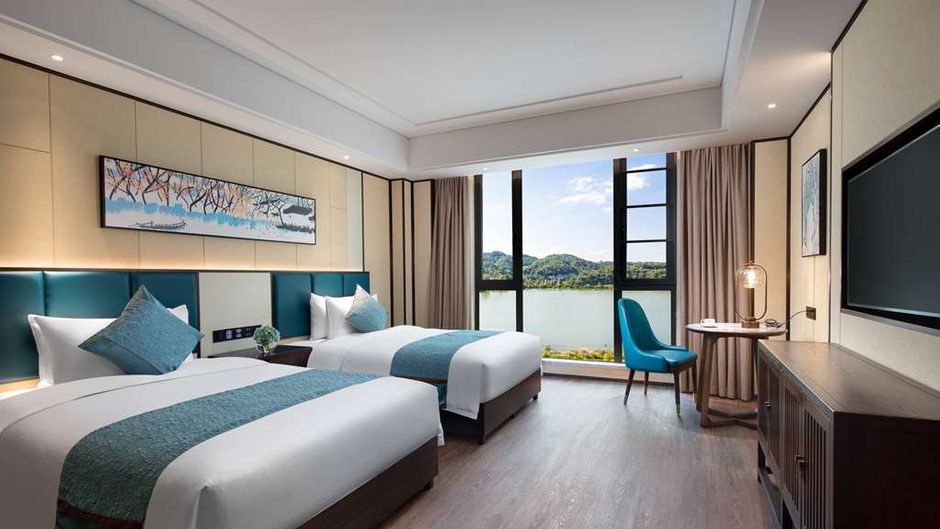 Ramada Yingshan Jiulongwan Resort Room