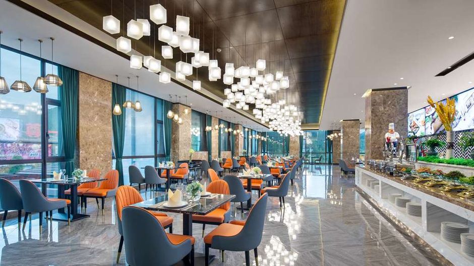 Ramada Yingshan Jiulongwan Resort Restaurant