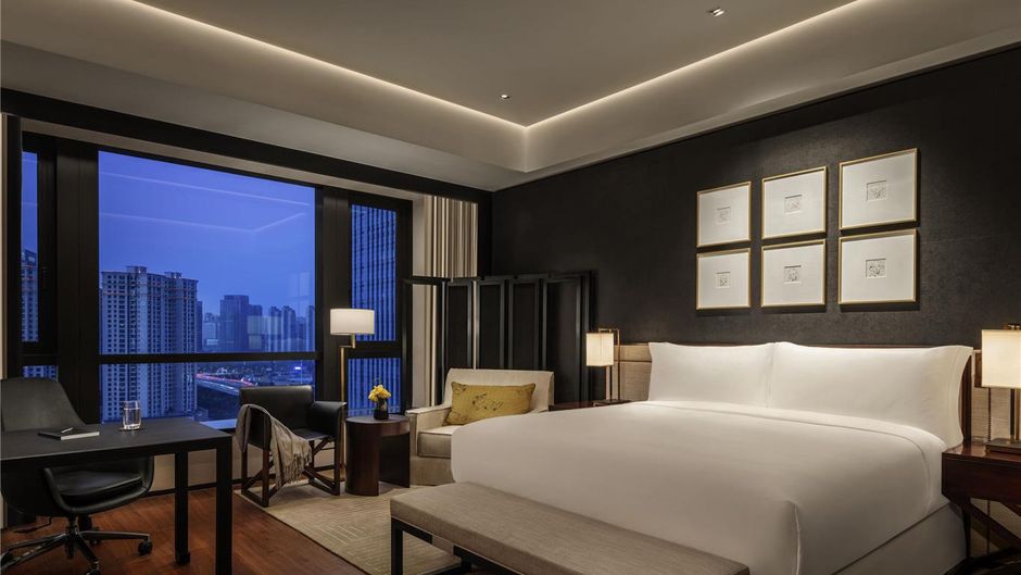 Fairmont Wuhan Room