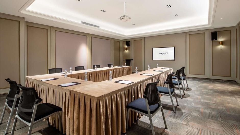 Mercure Jinan Pingyin Meeting