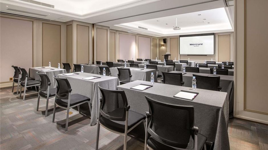 Mercure Jinan Pingyin Meeting