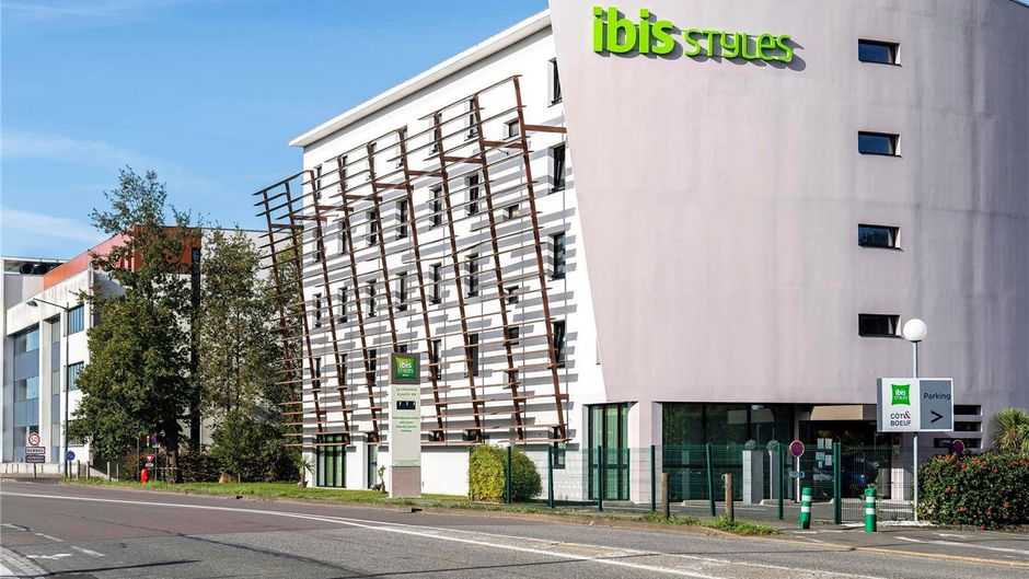 Ibis Styles Rennes Cesson Exterior