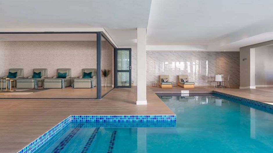 Radisson Hotel-Convention OR Tambo Arpt Pool