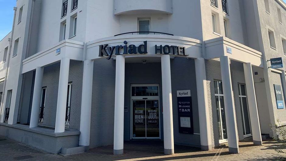 Kyriad Lille Gare Grand Palais Exterior