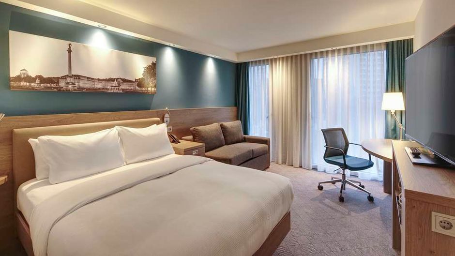 Hampton by Hilton Stuttgart City Centre Room