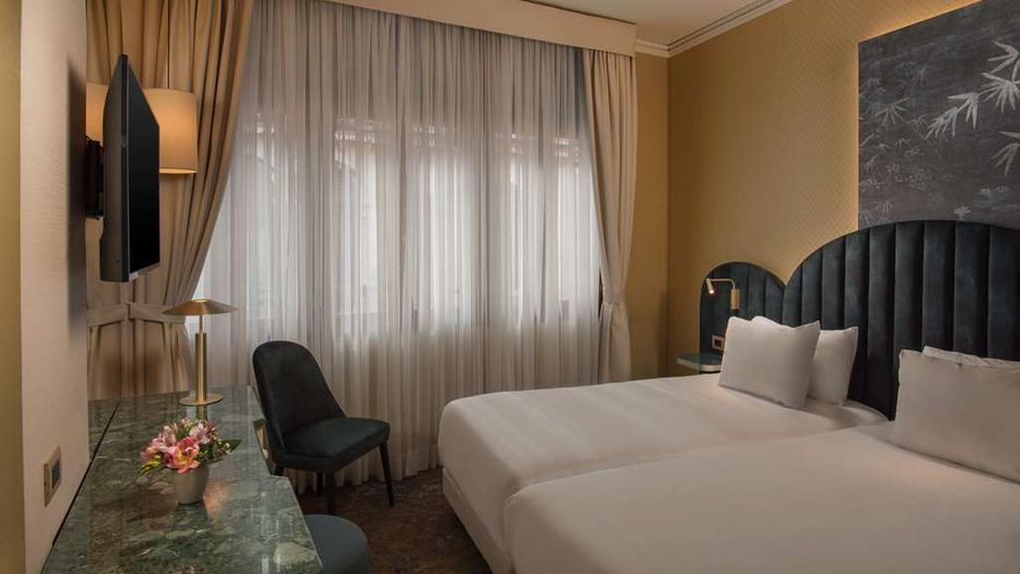 NH Venezia Santa Lucia Room