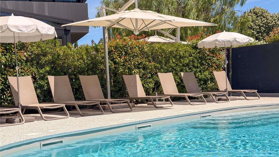 Ibis Lunel Petite Camargue Exterior