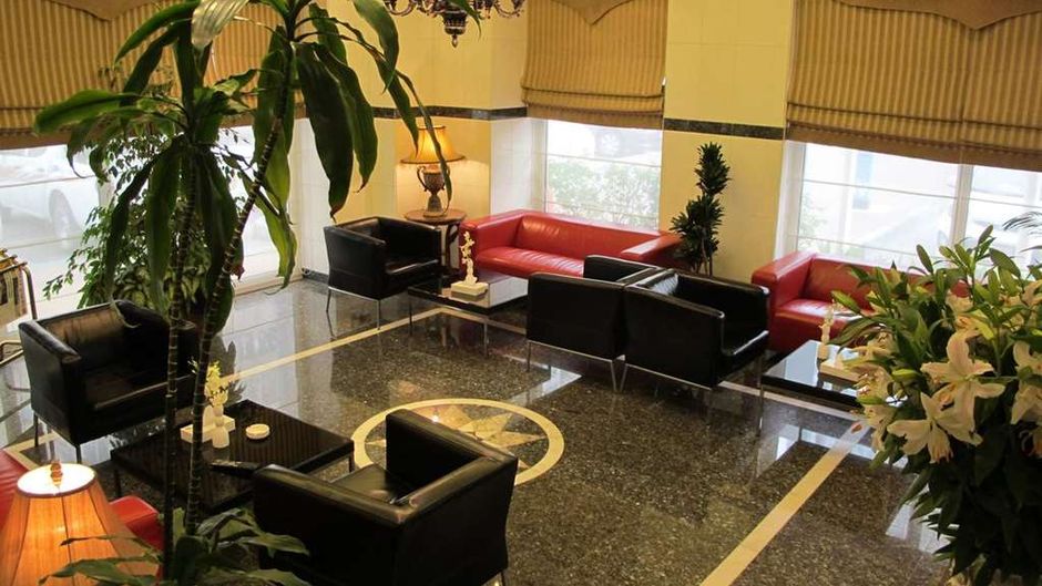The Uptown Apartments Abu Dhabi Lobby