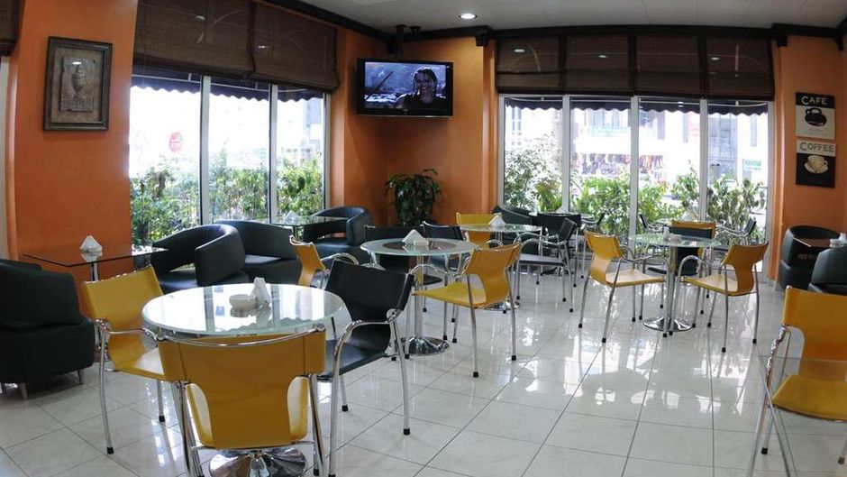 The Uptown Apartments Abu Dhabi Restaurant