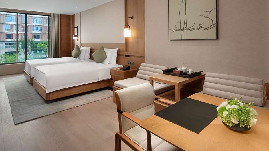 Grand Wuji Hotel Room