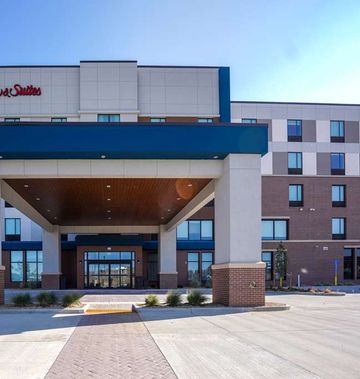 Hampton Inn and Suites Aurora