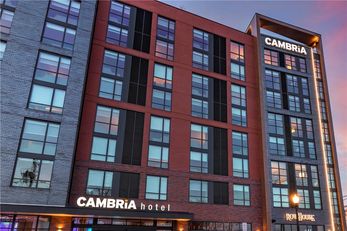 Cambria Hotel D.C. Navy Yard Riverfront