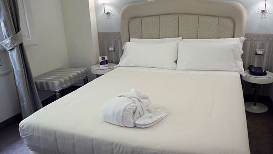 Oriente Bari Hotel Room