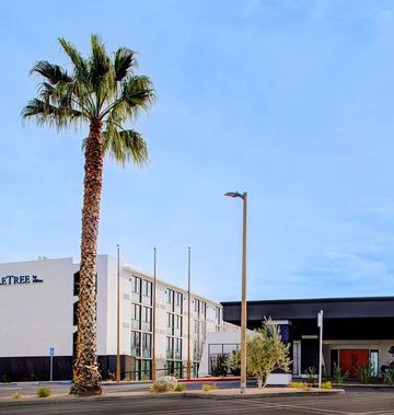 DoubleTree by Hilton Palmdale