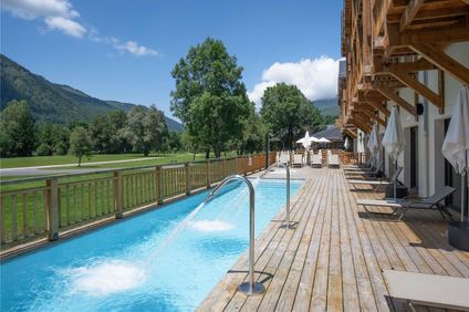 Mercure Loudenvielle Pyrenees Peyragudes