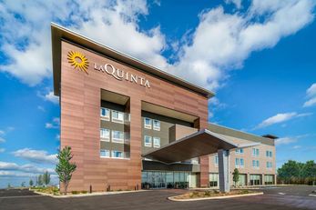 La Quinta Inn & Suites Louisville NE