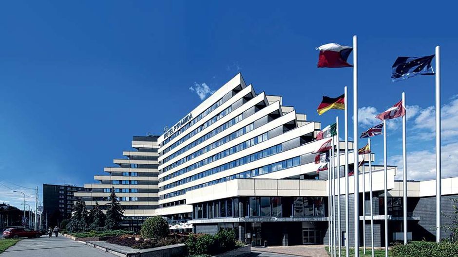 OREA Hotel Pyramida Exterior