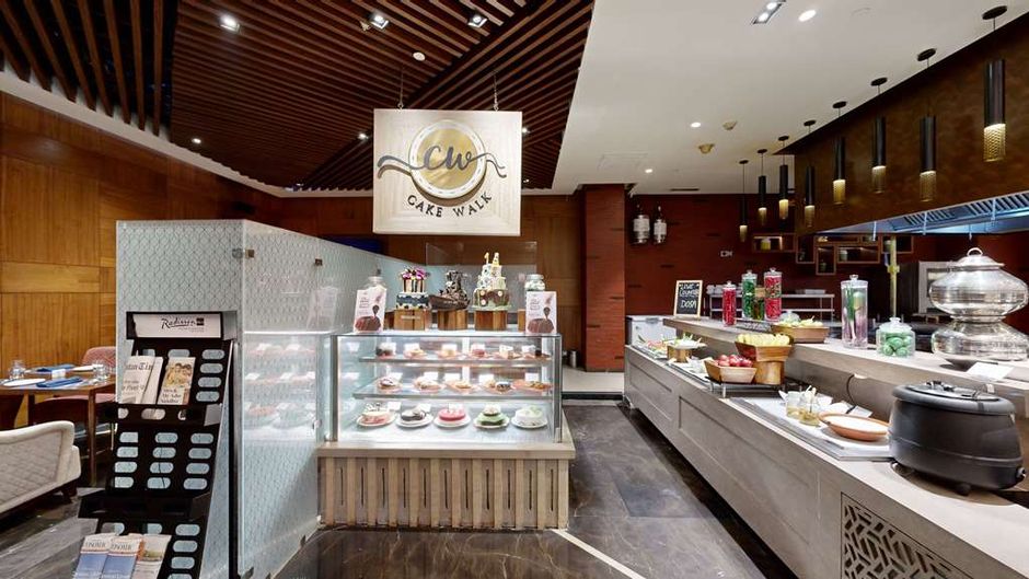 Radisson Blu Towers Kaushambi Delhi NCR Restaurant
